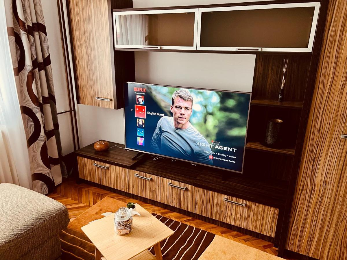 Adona Residence Oradea Εξωτερικό φωτογραφία